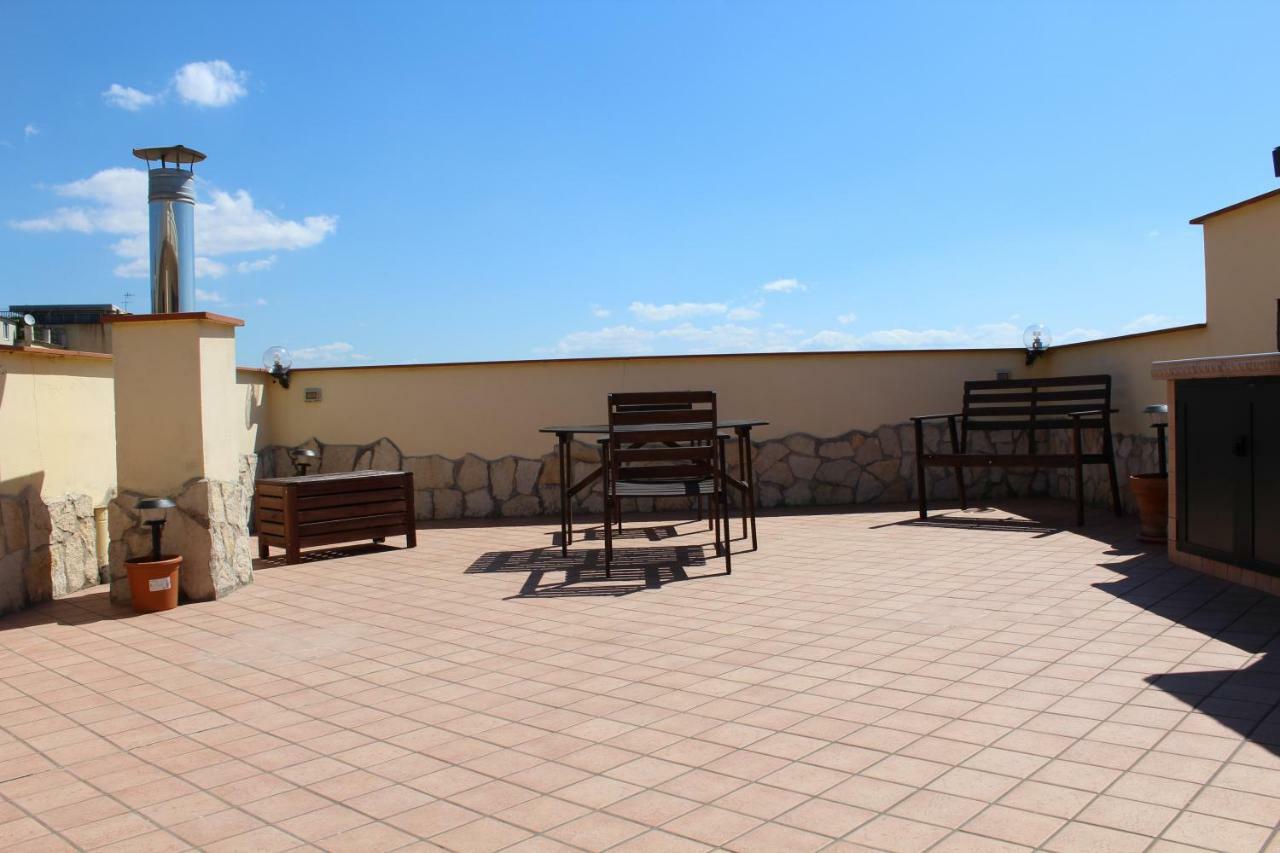 L'Occhio Sul Vesuvio Appartamento Con Terrazza Privata E Casa Vacanza Senza Terrazza Privata ナポリ エクステリア 写真