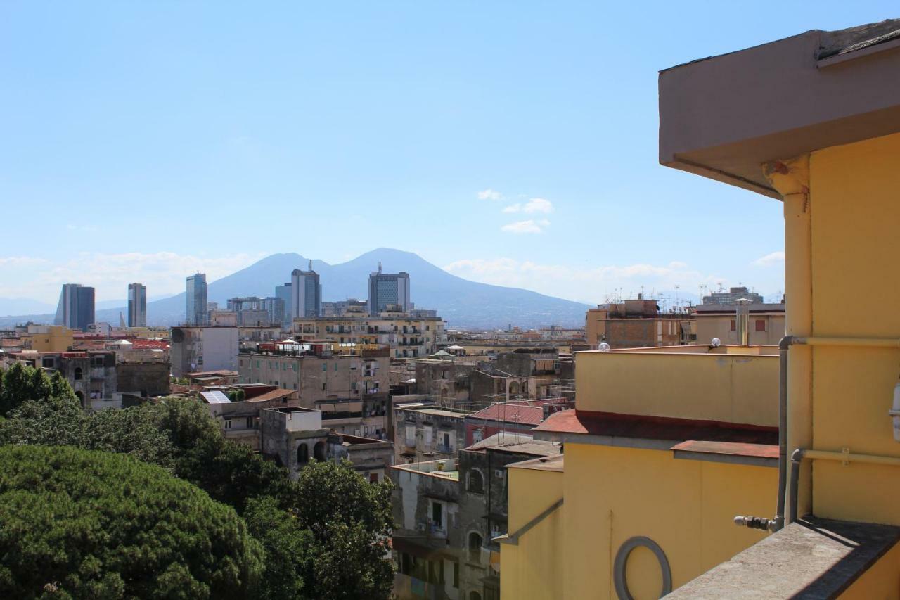 L'Occhio Sul Vesuvio Appartamento Con Terrazza Privata E Casa Vacanza Senza Terrazza Privata ナポリ エクステリア 写真